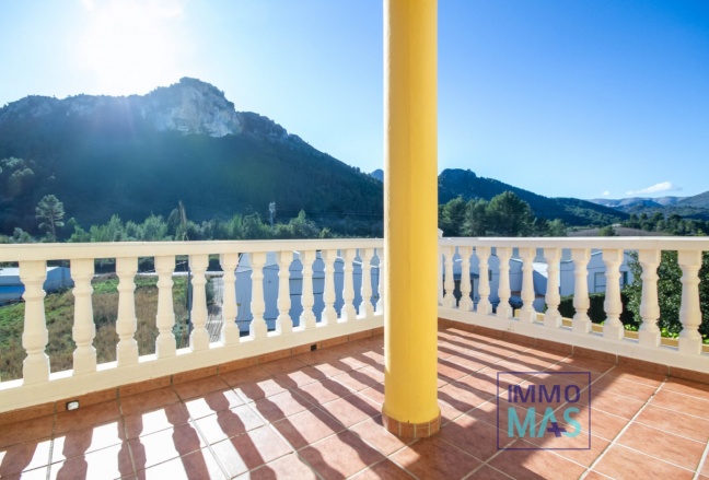 Resale - Villa - Orba
