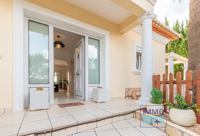 Resale - Villa - Moraira - Arnella