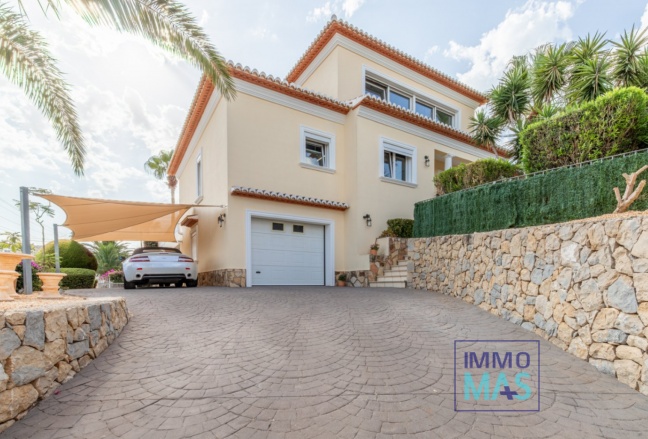 Resale - Villa - Moraira - Arnella