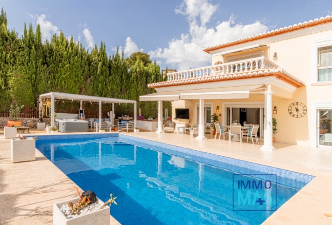 Resale - Villa - Moraira - Arnella