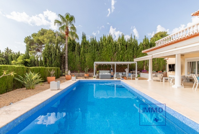 Resale - Villa - Moraira - Arnella