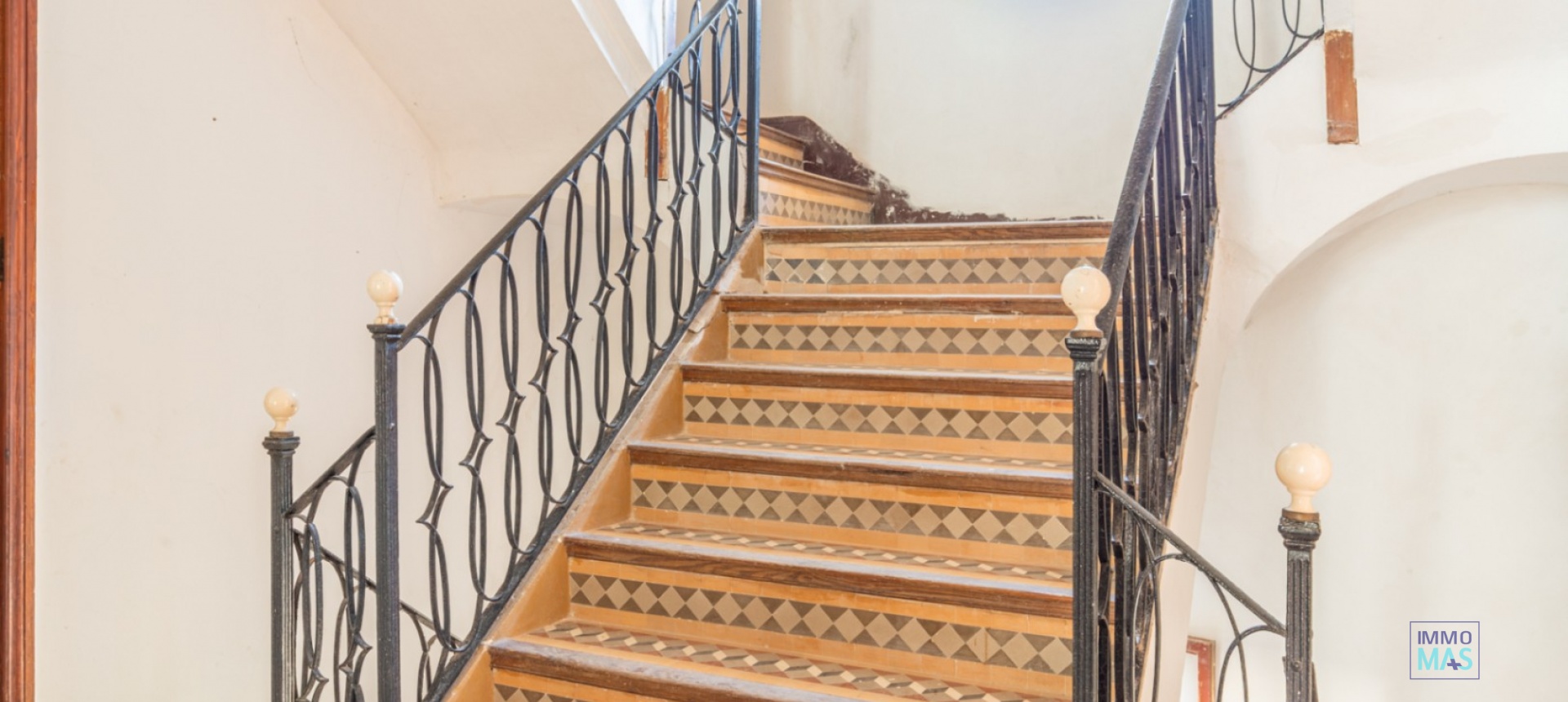 Resale - Villa - Benissa - Pueblo